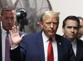 El expresidente estadounidense Donald Trump en su juicio por supuestamente encubrir pagos de dinero de silencio vinculados a relaciones extramatrimoniales. EFE