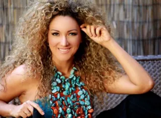 Cantautora panameña, Erika Ender.