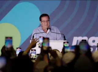 El candidato del Partido Popular, Martín Torrijos, aceptó la derrota.