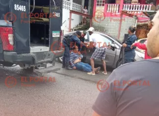 Conductor fue auxiliado por unidades de la Policía Nacional 