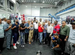 Excampeones mundiales panameños estuvieron presentes en la inauguración. Foto: Presidencia de la República