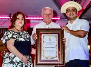 Rinden homenaje a Ulpiano Vergara. Foto: Cortesía