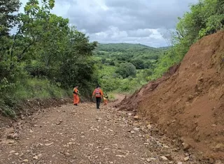 Personal de Sinaproc en labores de búsqueda.