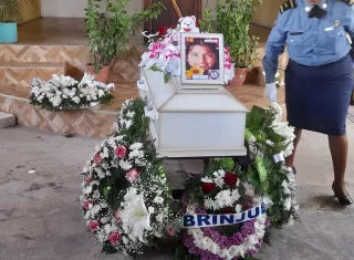 Sepelio de la menor.