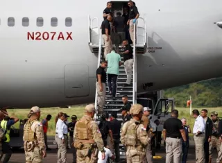 Deportación de 130 indios.