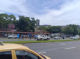 Cierre de la vía Transístmica por estudiantes universitarios.