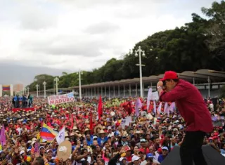 Maduro expresó que Martínez-Acha “se bajó los pantalones” ante el secretario de Estado de EEUU, Marco Rubio.
