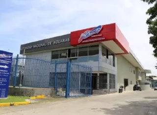 Aduanas desvinculó a más de 200 funcionarios por corrupción