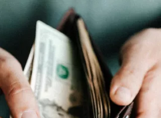 Según Mitradel, los nuevos ajustes beneficiarán "a más de 400.000 trabajadores".