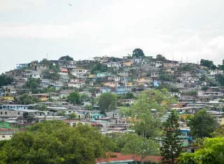 Irma promete que no se dejará vencer por la basura; dividen ‘Detroit’ en tres zonas
