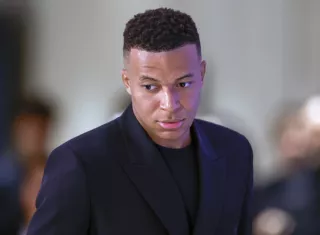 Primer round de litigio Mbappé- PSG