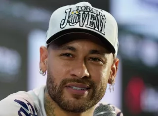 Neymar se somete a cirugía menor en rodilla 