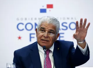 Gobierno realiza el primer aporte a la Caja de Seguro Social