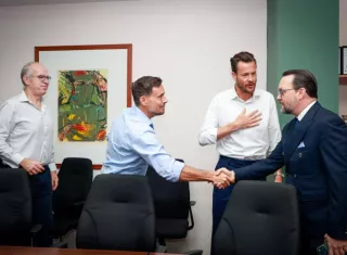 Stewart Hall (d) y Julio Moltó.