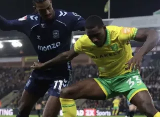 José ‘Coto’ Córdoba (der.) en acción.