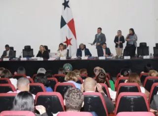 Sesión en la Asamblea Nacional.