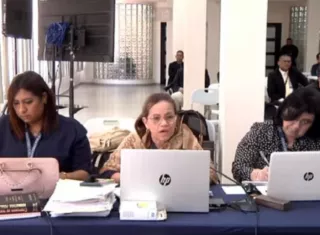 La fiscalía ha tenido problemas con sus testigos.