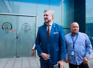 Luis Herrera, asesor del Meduca, en el MP.