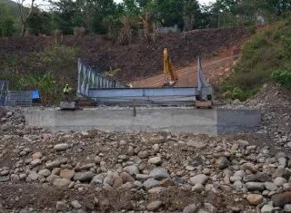 Inversión de regalías del cobre impulsa puentes en la comarca