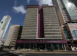 Contraloría aclara caso de licencia sin sueldo por investigación en la Asamblea