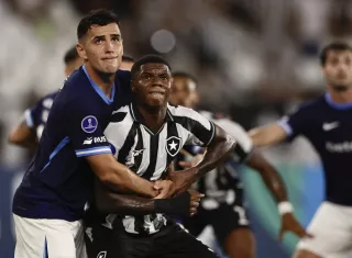 Kadir Barría durante el partido.