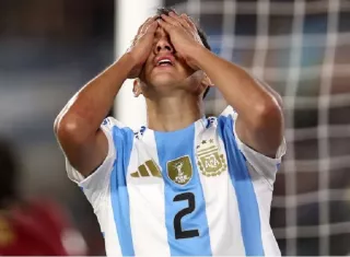 Las expectativas del cuerpo técnico de Argentina es que Nahuel Molina pueda volver por lo menos a tiempo para el inicio de la Copa Mundial de la FIFA 2026.