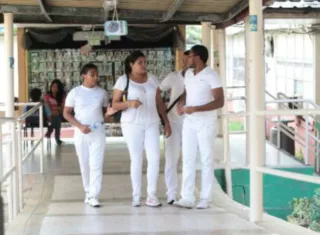 Casi listo proyecto que recorta el internado médico a un año