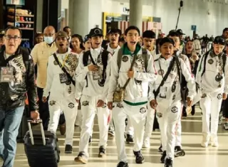 La delegación de boxeo olímpico de México arribó ayer jueves a Panamá para el torneo internacional Roberto Durán, el cual se realizará hoy viernes y mañana sábado.