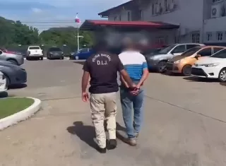 Cae hombre de 68 años por supuestas violaciones tras ofrecer empleos falsos