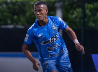 Johused Peñalba fue la figura en el triunfo del Tauro FC, al anotar los dos goles del encuentro que se disputó en el COS Sports Plaza.