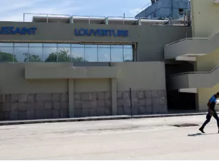 Se trata de un avión de la compañía estadounidense Spirit Airlines. Foto: EFE