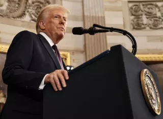 Donald Trump, emergencia, enemigos extranjeros, frontera, México