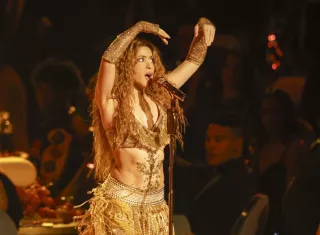 Shakira, cantante, gira, las mujeres no lloran, Brasil