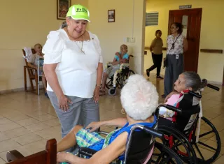 El Mides realiza dos visitas al año para evaluar las condiciones en que se encuentran tanto las personas mayores como las instalaciones. Foto: Cortesía