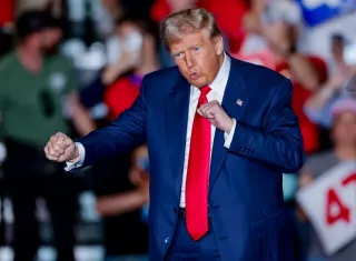 Donald Trump, promueven propuesta, cumpleaños, día feridado, EEUU