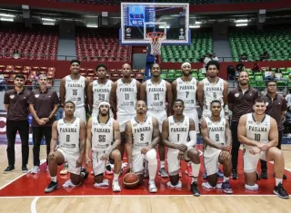 El quinteto nacional de Panamá. /Foto: Fepaba