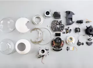 El Orb utiliza tecnología avanzada para tomar fotografías del rostro y los ojos. Foto: Cortesía