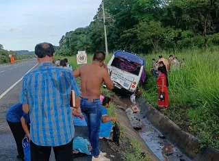 Afortunadamente este hecho de tránsito no dejó víctimas fatales.  /  Foto: Retenchiriqui