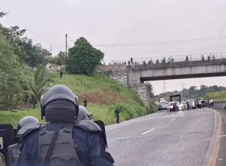 Llegaron los antimotines, pero, no hubo enfrentamiento.