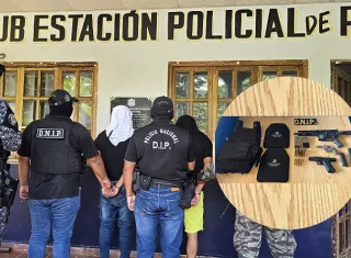 Se retuvo a 3 personas y se incautó 3 armas, 130 municiones de diversos calibres, un chaleco táctico y dos celulares.  /  Foto: Diómedes Sánchez 