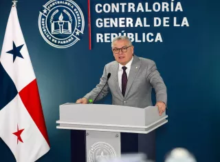 El contralor Anel "Bolo" Flores decidió rechazar remitir a la Corte Suprema de Justicia la advertencia de inconstitucionalidad.