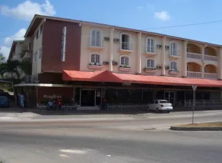 Se desconoce la causa de la muerte y la identidad de la víctima.  /  Foto toma de FB: Hotel Dos Continentes