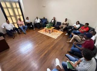 Las autoridades y representantes del sector turístico concordaron en avanzar en medidas coordinadas que permitan mejorar el ordenamiento y garantizar la seguridad.