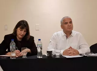 El diplomático mantuvo con conversatorio con los periodistas para plantear los proyectos que desean desarrollar en Panamá.