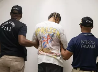 El extranjero es solicitado por blnqueo de capitales.  /  Foto: PN