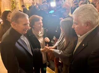 Mulino recibe respaldo político en Oslo por su postura democrática