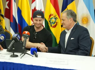 Del arbolito a la tierra: municipios y MiAMBIENTE unidos para reciclar Navidad