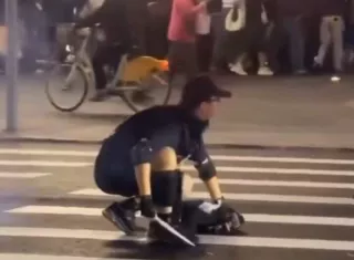 Varios muertos y siete heridos tras ataque de sujeto al metro en Taipéi