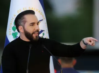 Justicia de El Salvador condena a pandilleros a penas de 1,393 años