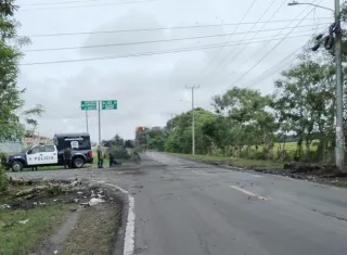 El conductor del vehí}culo se dio a la fuga, pese a que no llevaba nada ilícito.  /  Foto ilustrativa